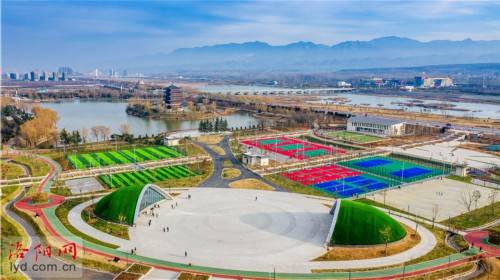 洛宁县新建成投用一座体育公园