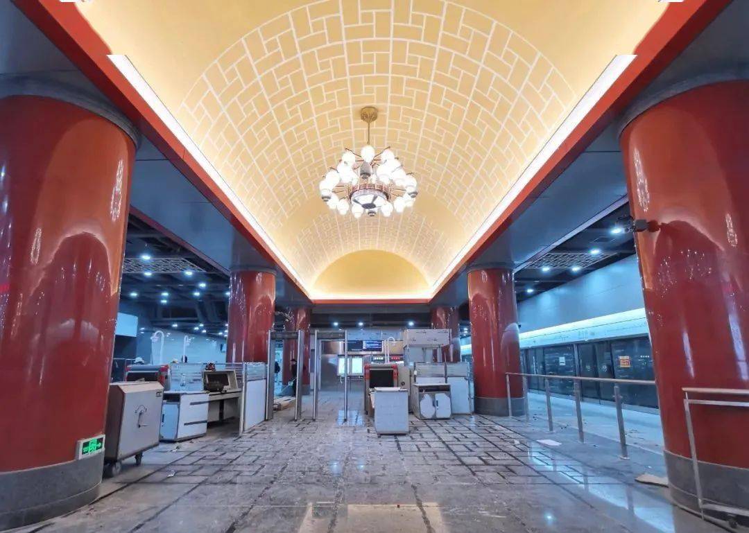 的浓郁氛围灵感来源于苏州桥站艺术墙苏州桥站——书香满园公交线路