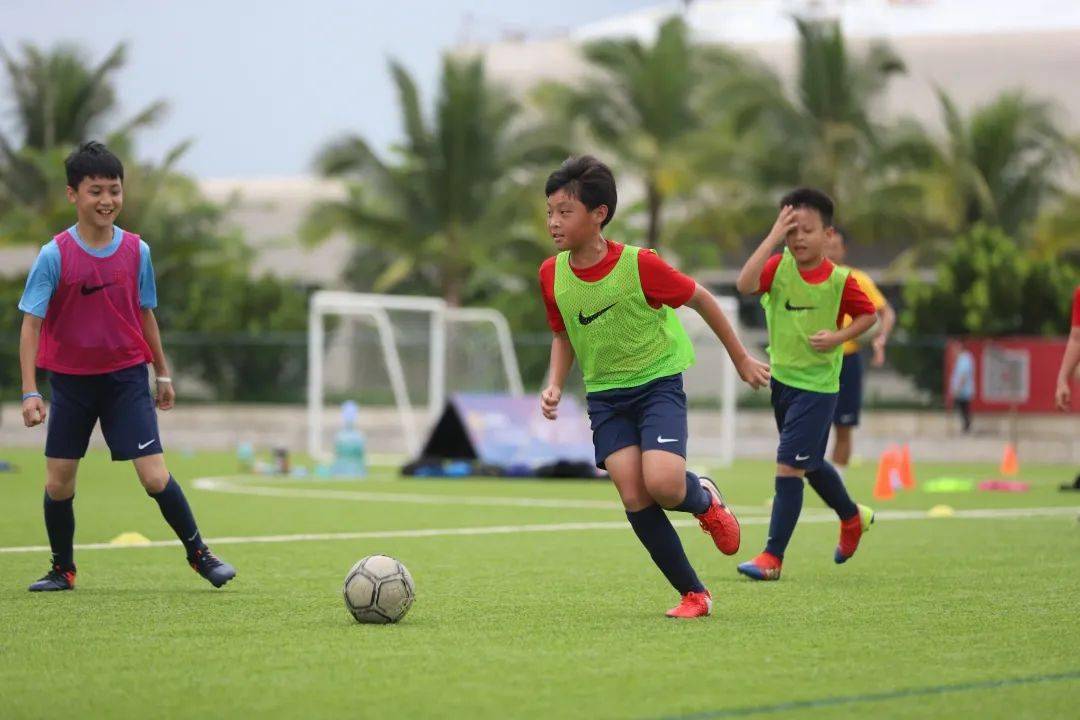 culer专属为巴萨做球童足球小将成长记