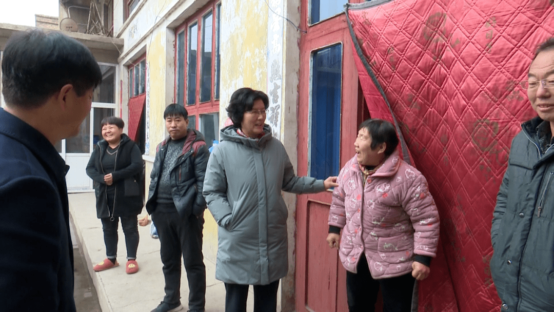 黄晓君调研全市供暖运行及环境卫生整治情况