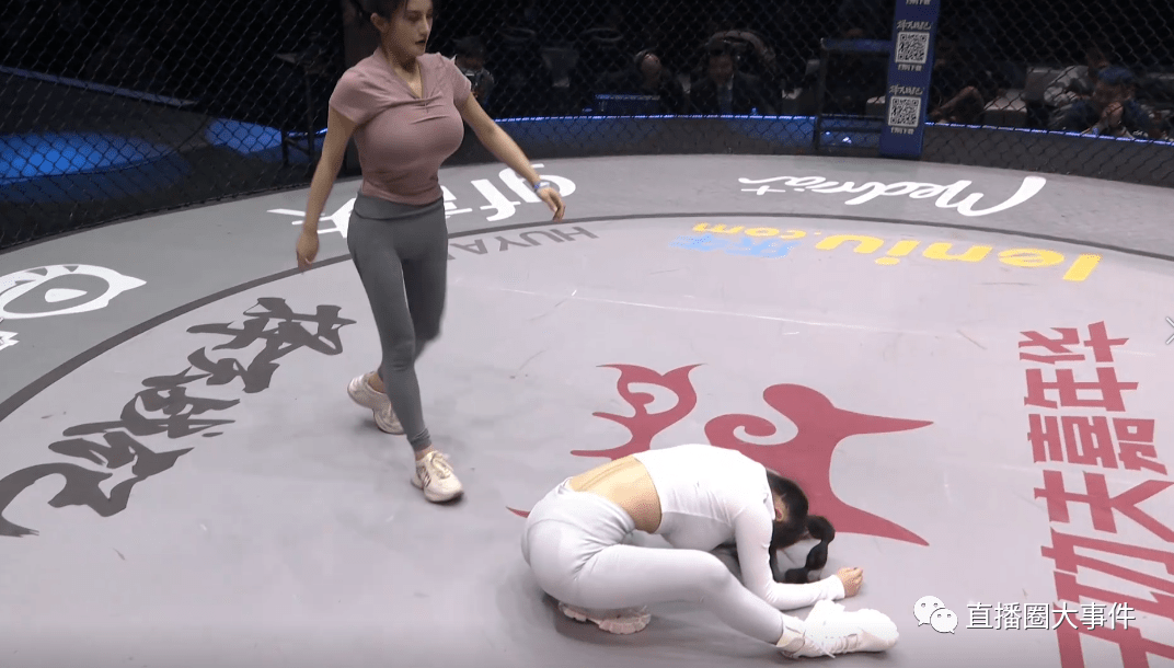 功夫嘉年华在石满身攻速装刮痧蛇哥球球大作战成表演