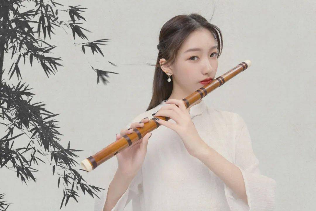 郑迪(1月1日独奏家)著名笛子演奏家,国家一级演奏员,文化部尖子演员