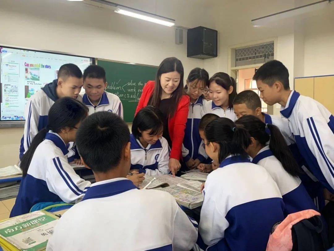 江门紫茶中学学生图片