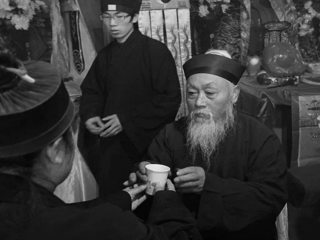 师父不可轻拜徒弟不得轻收