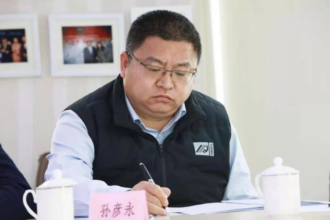 应进一步研究和强化中国品牌节活动定位,发布内容适应形势政策要求