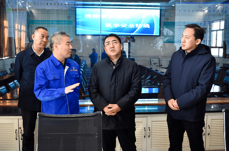 张利锋四不两直检查煤矿安全生产和应急管理工作