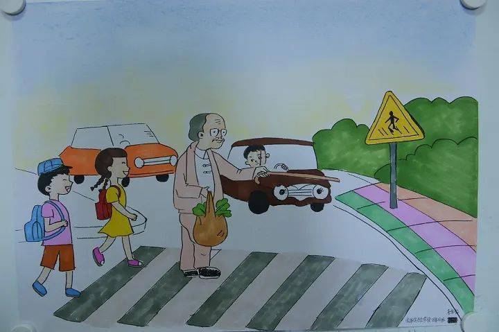 交通安全小小画家挥毫泼墨用画笔绘制交通安全