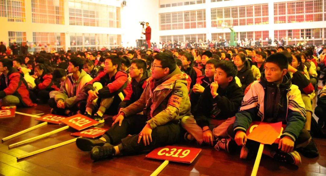 不忘初心逐梦前行宁乡五中举行2021年元旦文艺晚会