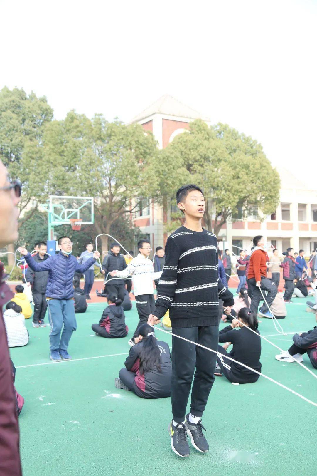 和美教育和乐课程绳采飞扬奔向2021上海市三新学校初中部冬季跳绳比赛