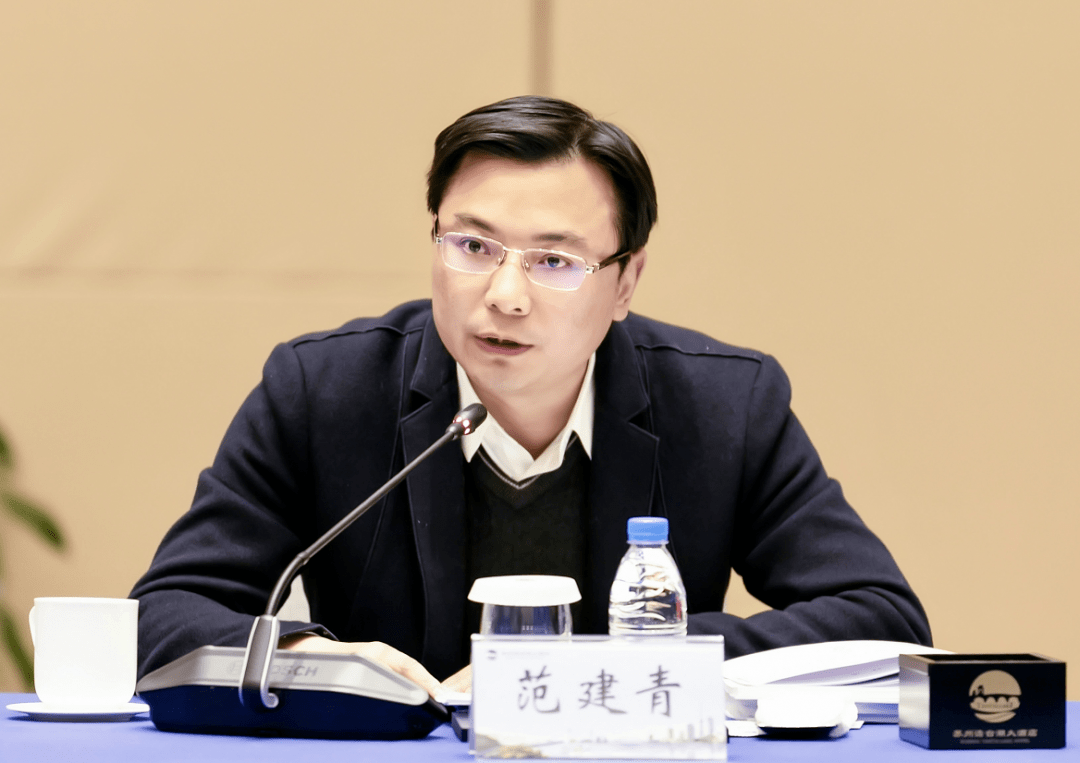 一把手现场述职当面接受评议陈嵘坚定不移推动全面从严治党向纵深发展