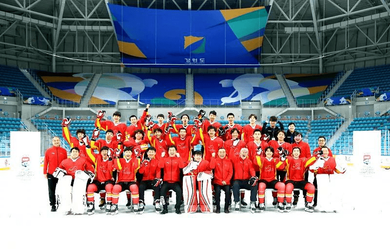 中国冰球队 合影图片