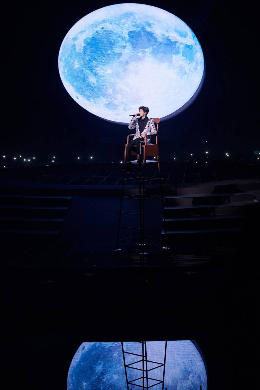 王源跨年舞台打包送上,歌手源的高光时刻一个都不容错过