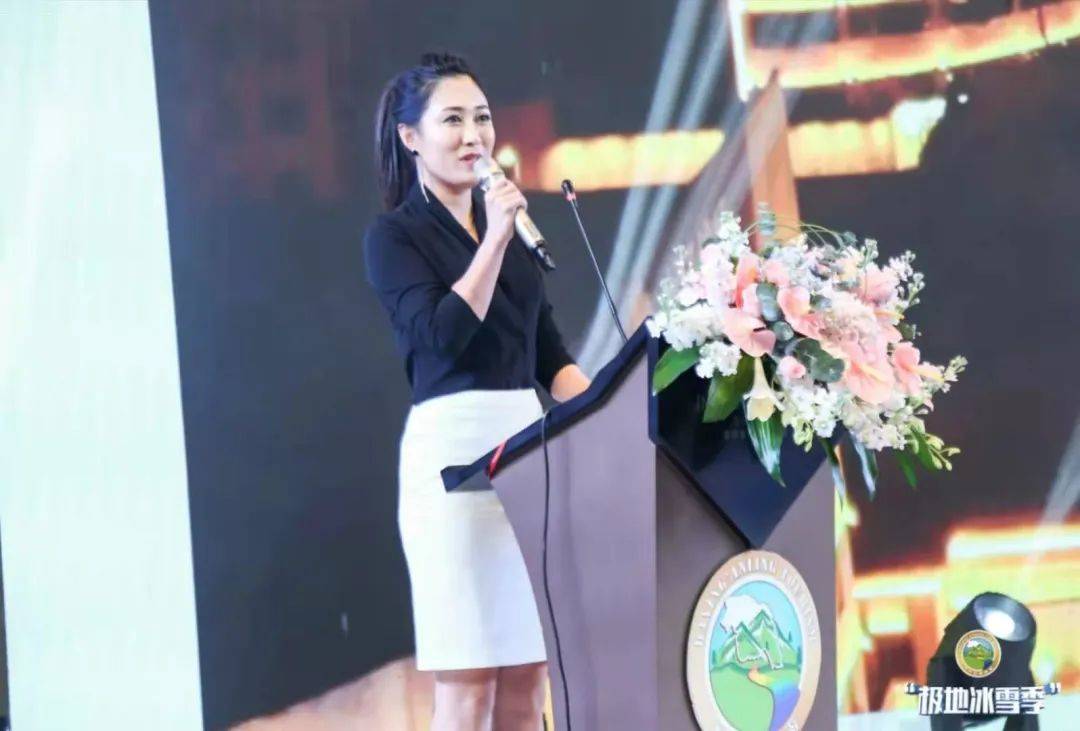 宫奇 | gongqi张琳琳 | zhanglinlin大兴安岭广播电视台 新闻主播《我