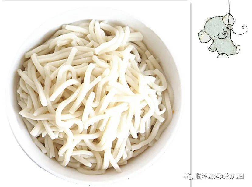 中餐:香头面 甘蓝粉条炒肉早餐:葱花饼 鹌鹑蛋 红枣黑米粥星期二午餐