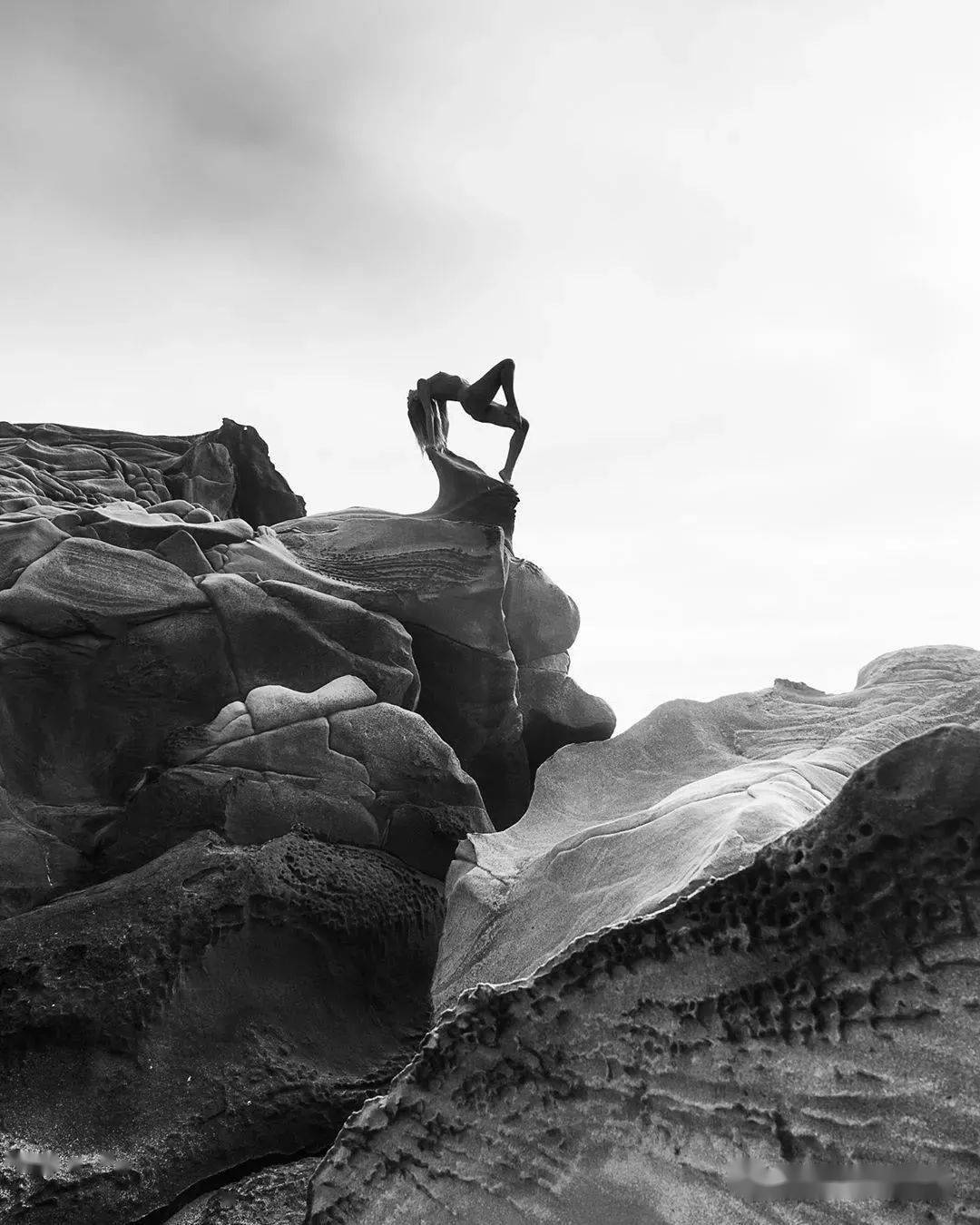 人体与大自然美景浑然天成壮阔震撼的一种