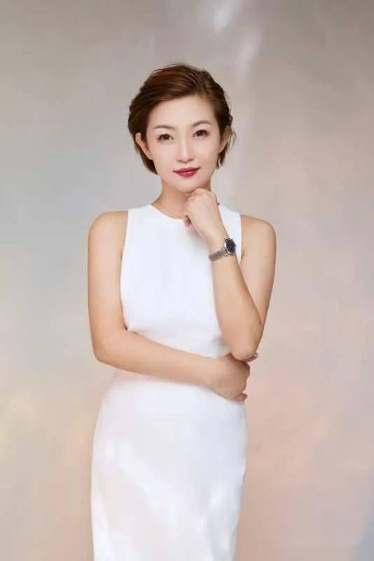 程相丽潍坊企业家俱乐部常务理事潍坊品佳经贸有限公司