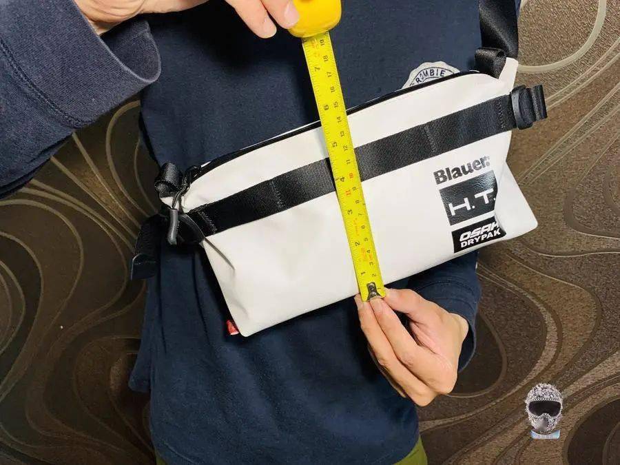 长度约25cm,高度约14cm,大小适宜!