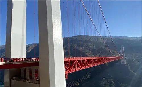 昌保高速分段建成12月31日上午,昌保高速(昌宁至保山)下街至柯街段
