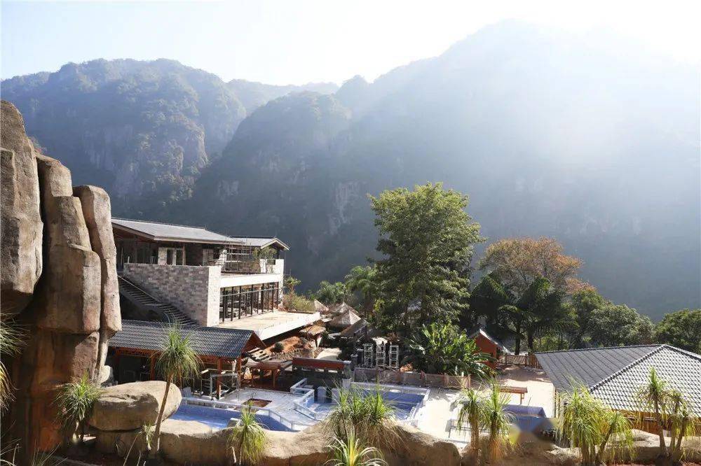 高空玻璃悬廊无边界泳池永泰这个温泉酒店全新打造中