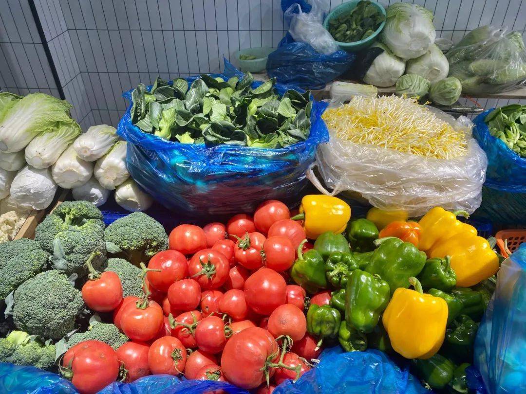 寒潮又来上海市民的菜篮子有保障吗电台记者现场探访