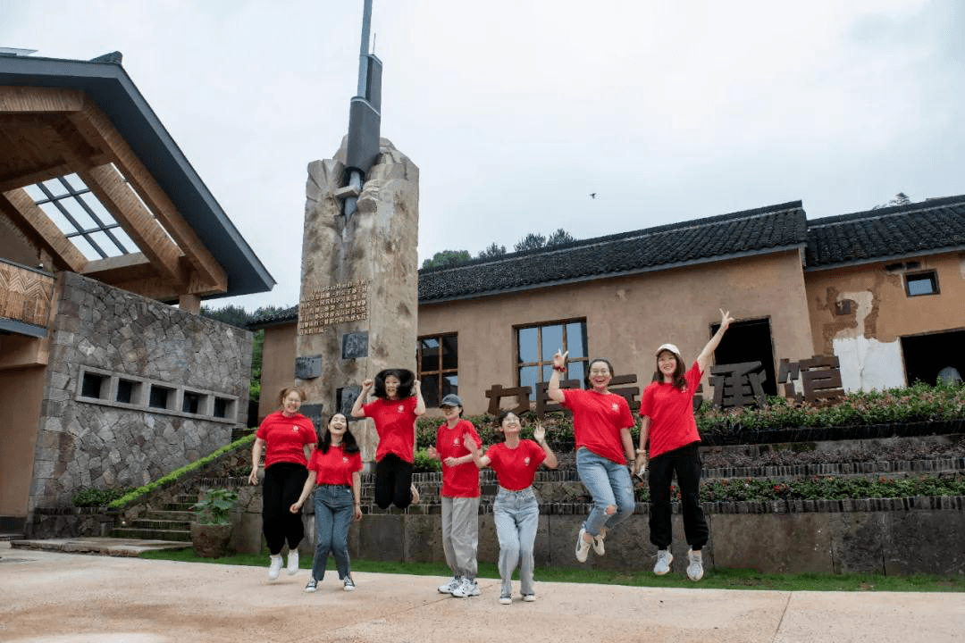 集合啦杭州周边游做一回千鹤村主人当一天千鹤民兵