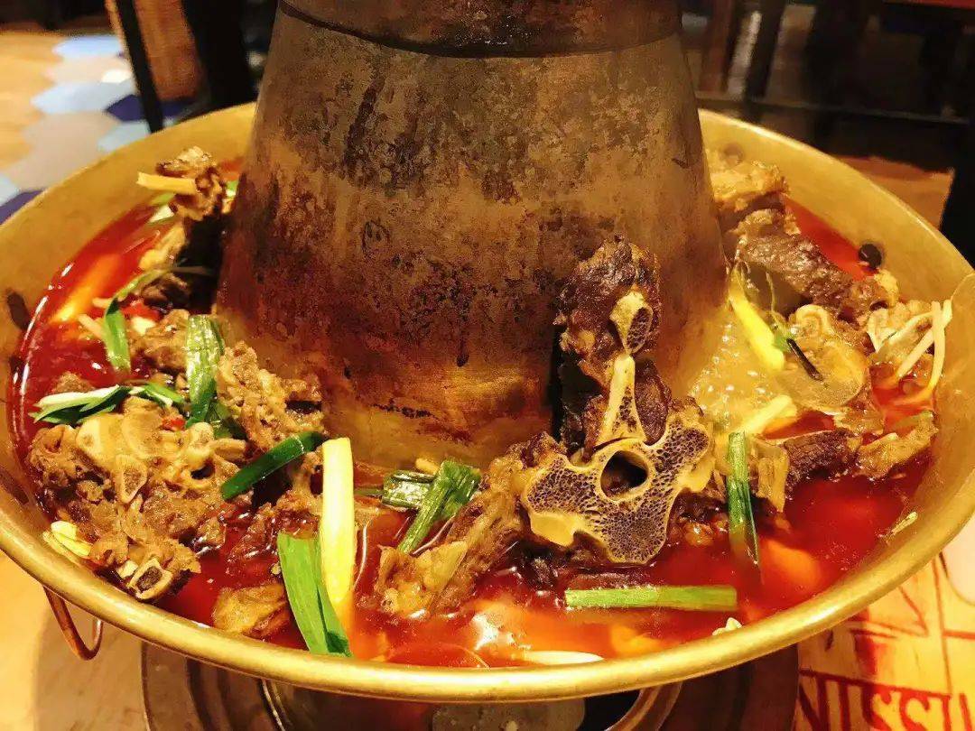 来一锅羊蝎子火锅,美滋滋!