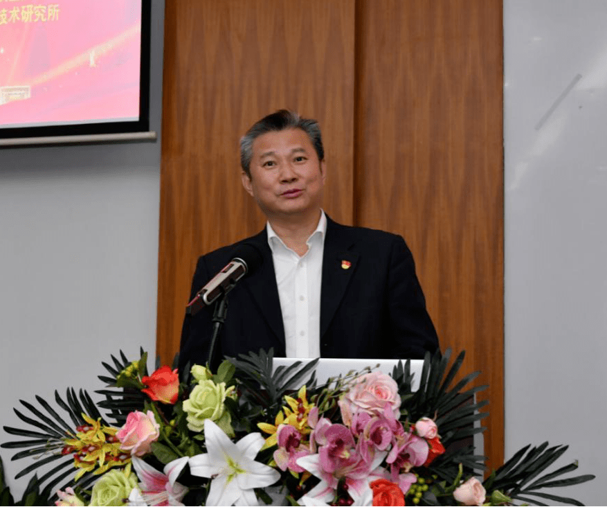 保障局四级调研员刘丽洁,市卫生健康委副主任刘先夺分别从不同层面