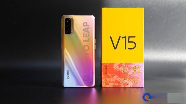 realme真我v15评测科技与国潮的碰撞鲤跃龙门开启新风尚