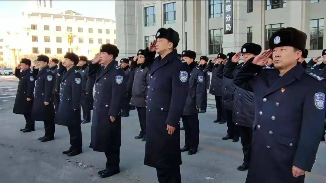 警服大衣图片图片