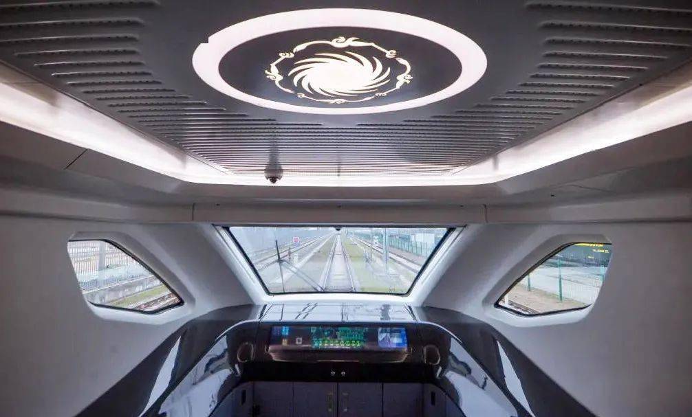 1月7日,全国首列基于5g车车通信全自动无人驾驶的时速160公里新一代市