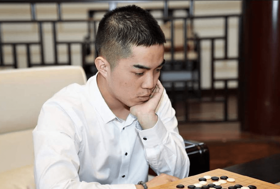 中国围棋首个00后职业九段诞生 谢科胜一力辽应氏杯再进决赛_手机搜狐