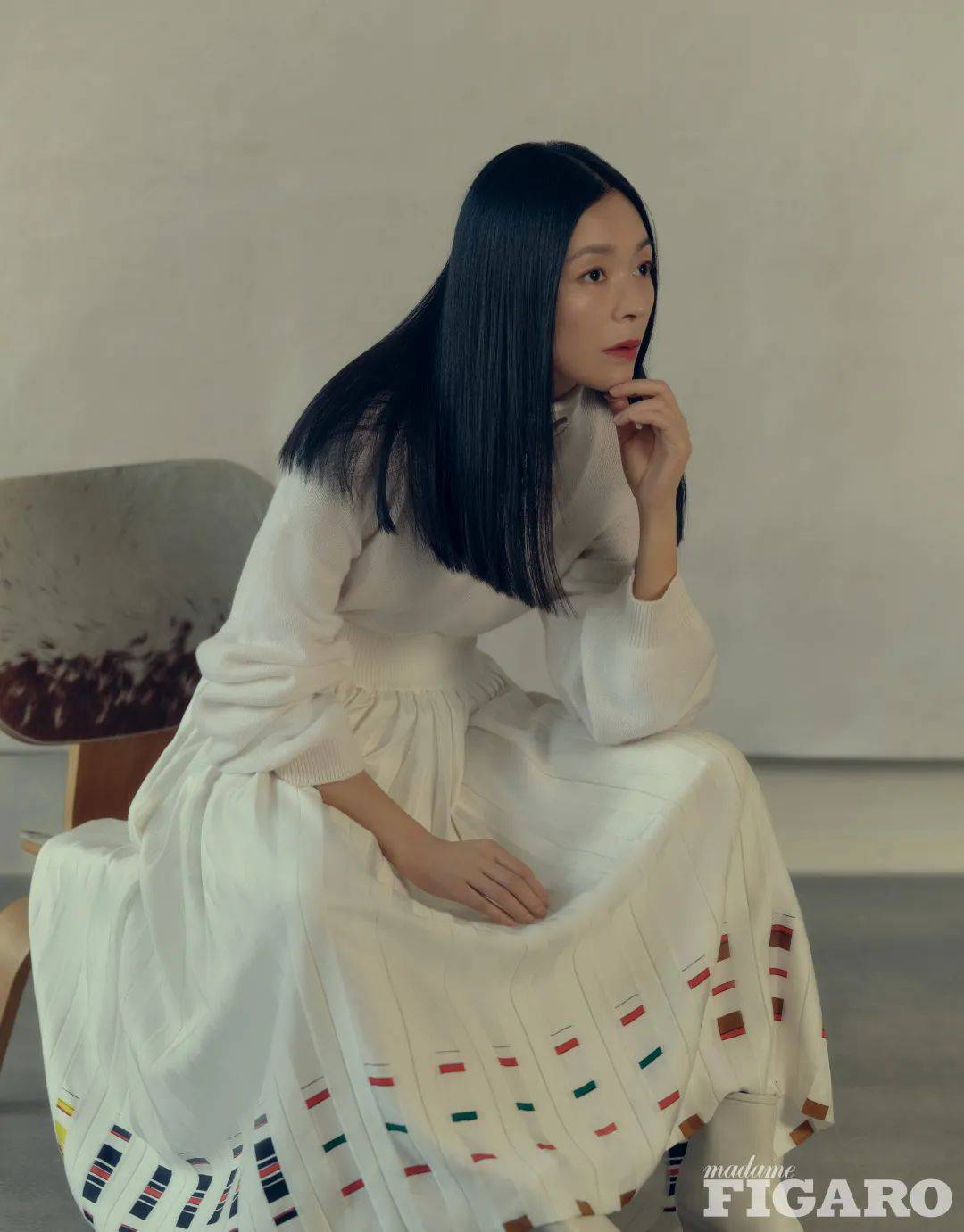 彭薇:松一样的女子_创作