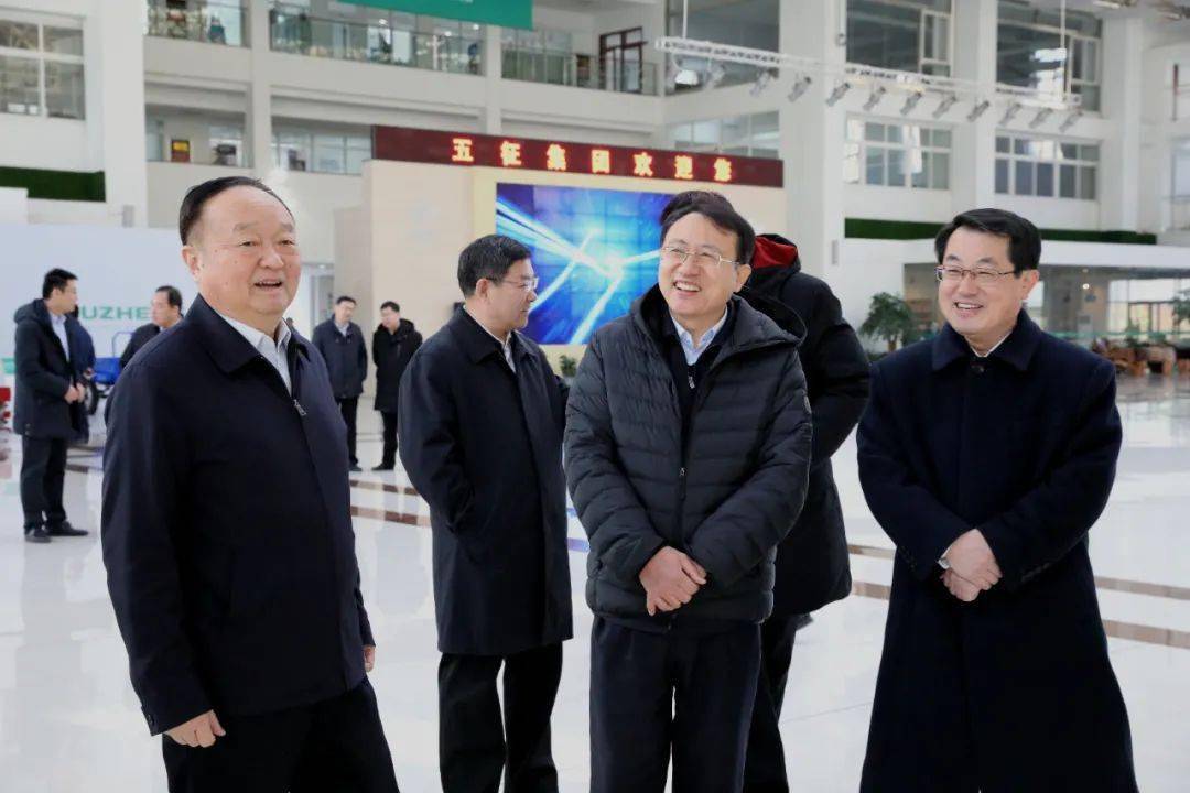 省政府办公厅副主任宫志远受省委领导委托走访慰问全国劳动模范姜卫东