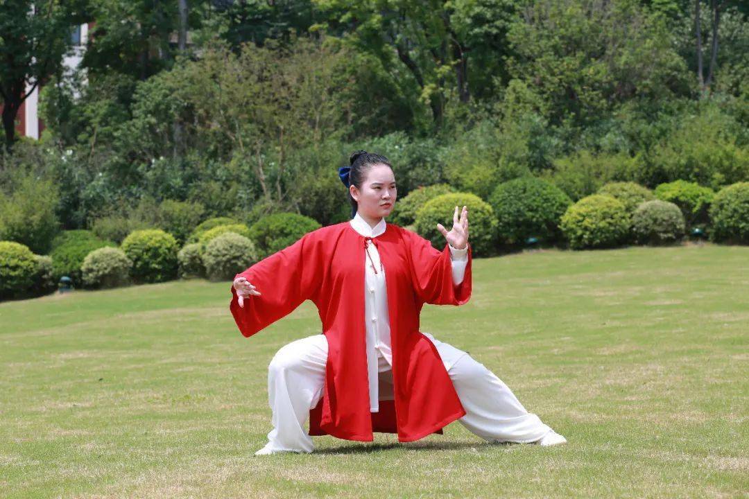 源于自然顺其自然自然养生之太极