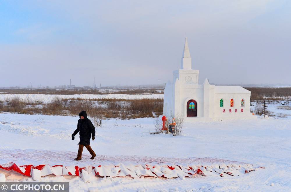 内蒙古：冬日释放冰雪经济动能