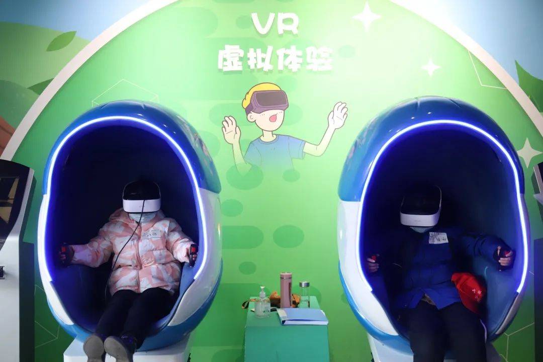 ▼这就是十堰市科技馆可以让人一秒"穿越"到科技世界就有一个地方在