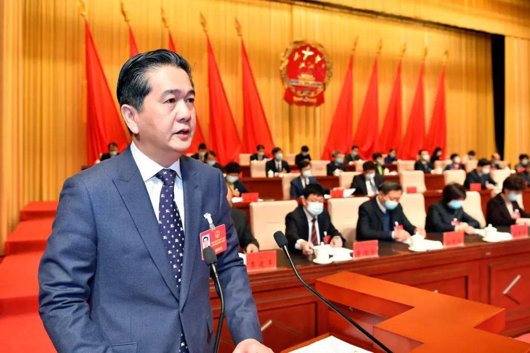 天津市南开区第十七届人民代表大会第八次会议开幕_孙剑楠