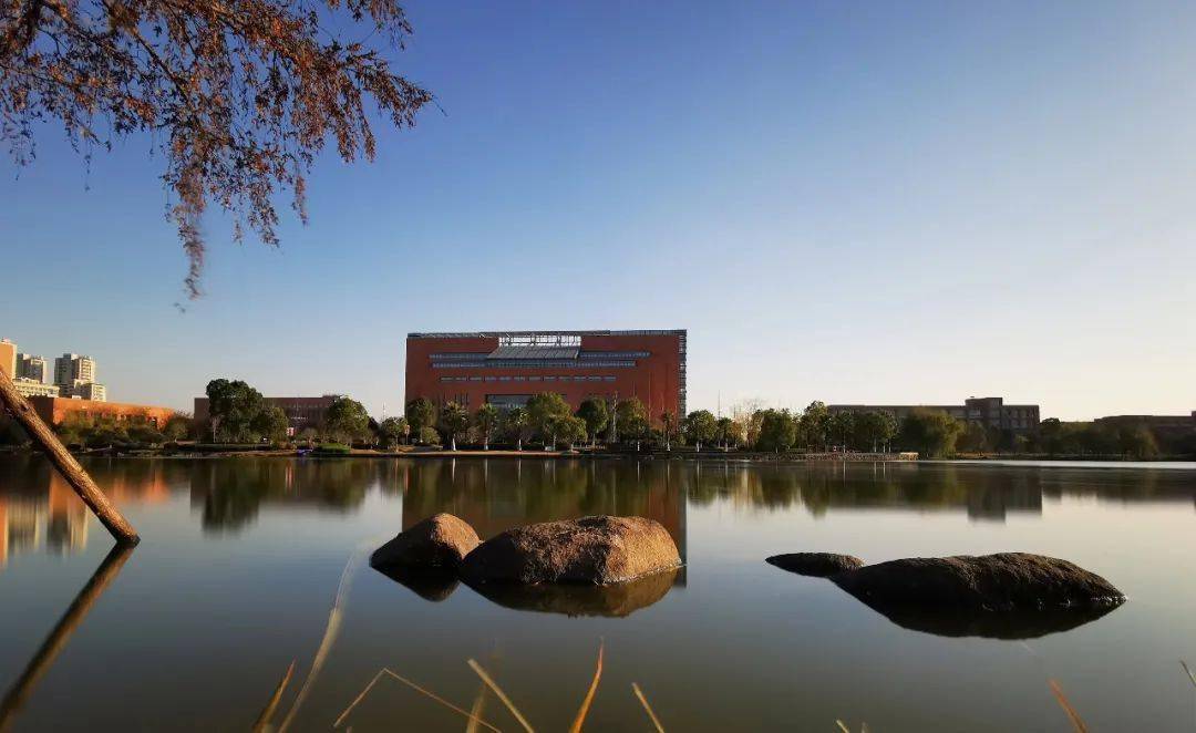 工商管理学院第一届商荟经纶杯文化作品创作大赛获奖名单