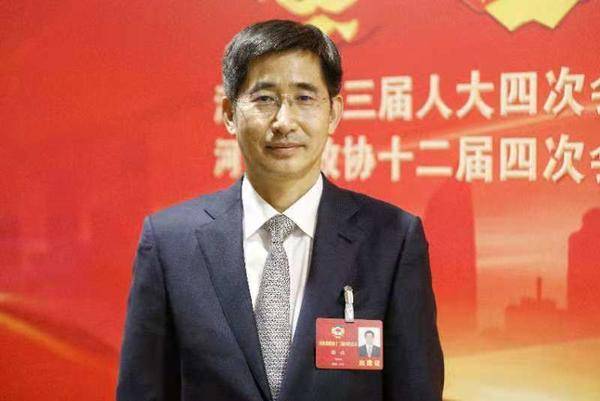 两会问答|浙商银行怎么才能更好的落地河南,助推河南的发展?_郭斌