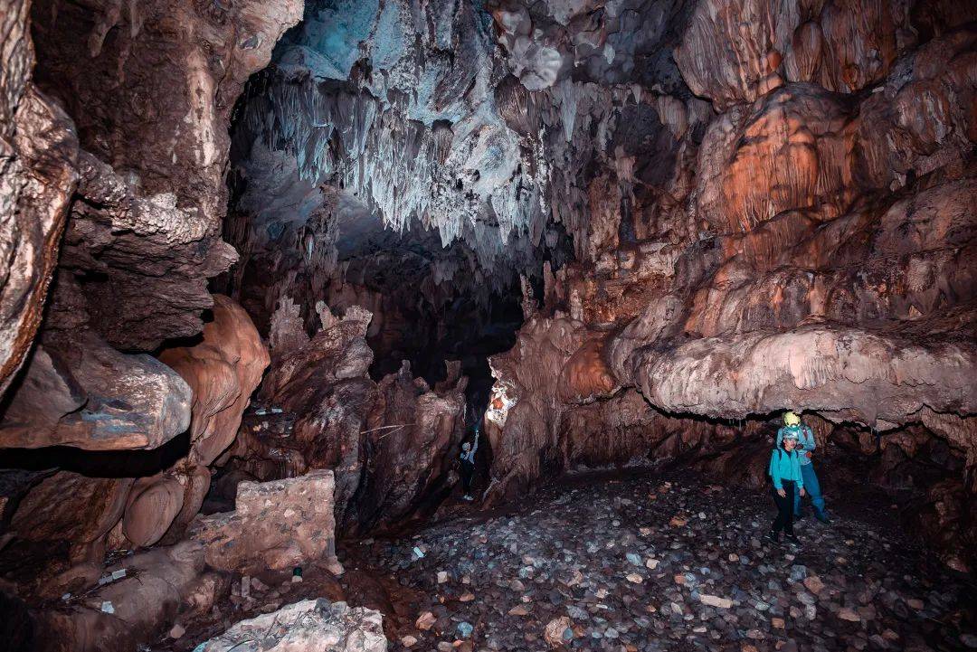 黔西南探秘丨飞龙洞藏着奇妙的未知世界