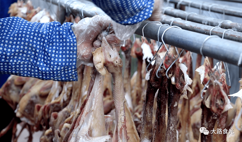 高唐刘家风干鸡把自然的味道锁进食物里这才是真正的纯天然