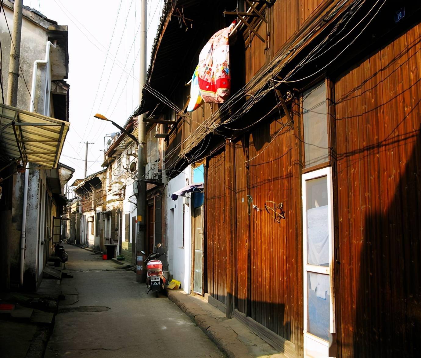 练市不是市,是一座被历史遗忘的古镇,初冬去练市享受闲暇时光_老街