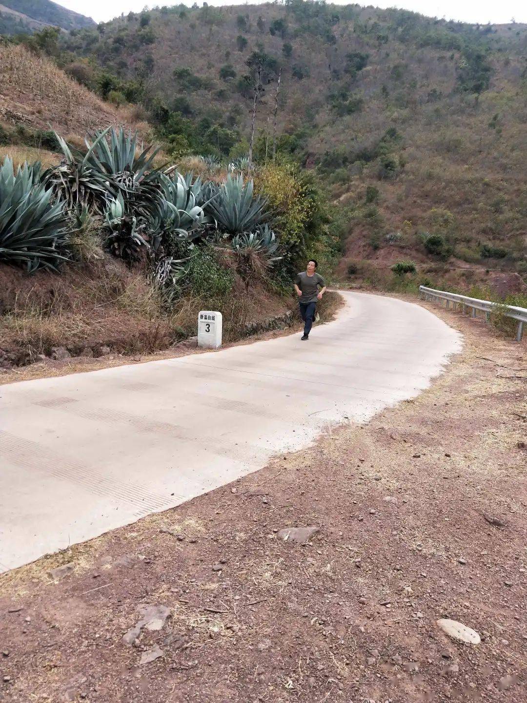 鸡街乡中心学校开展丰富多彩的工会活动