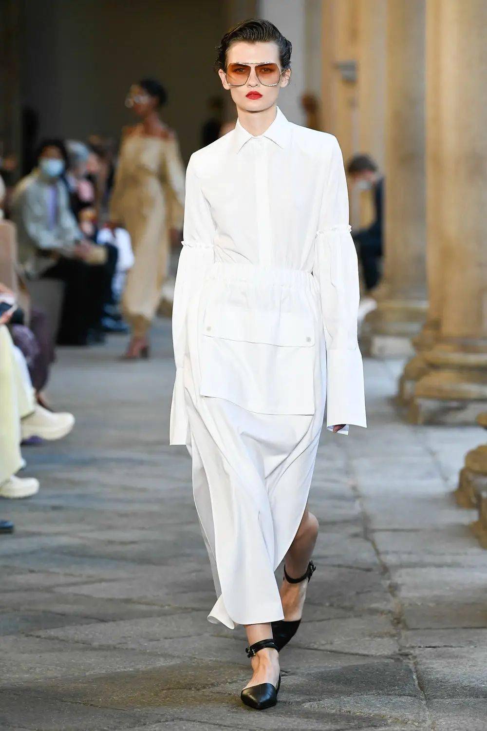 maxmara2021年春夏高级成衣发布秀