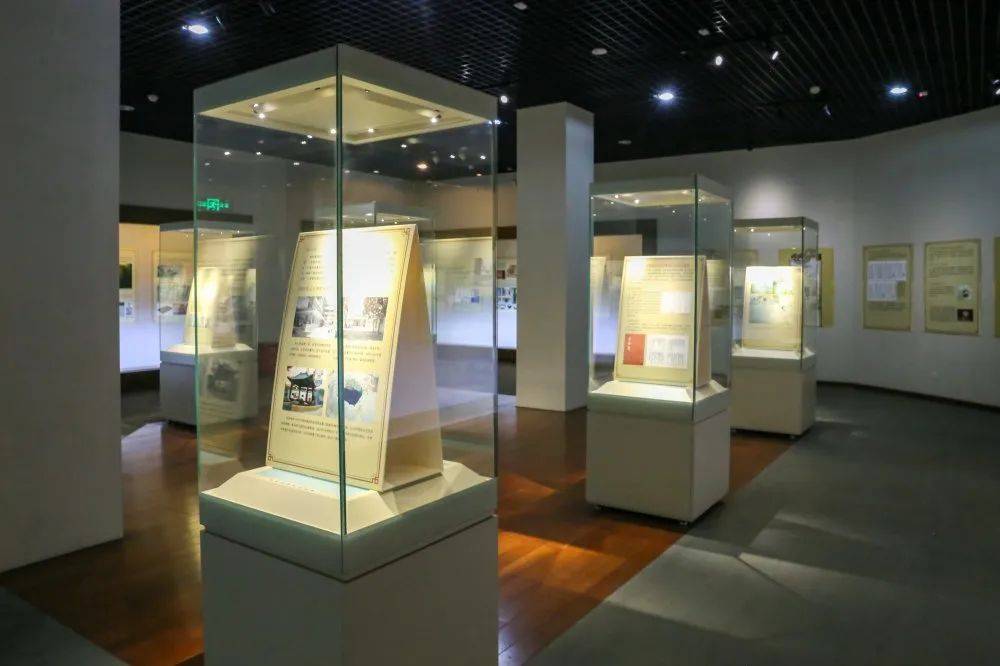 蚝岗遗址博物馆文物图片
