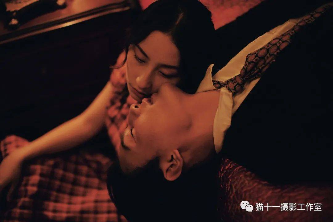 超甜情侣合照pose指南