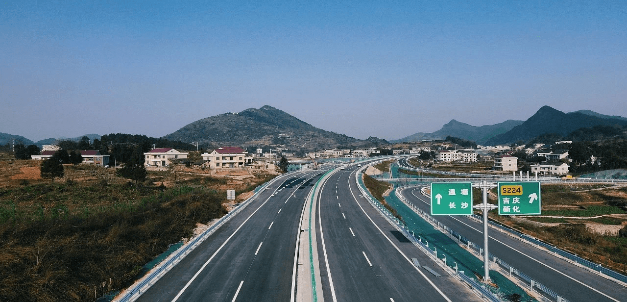 龙琅高速超60公里建成通车社会车辆可通行