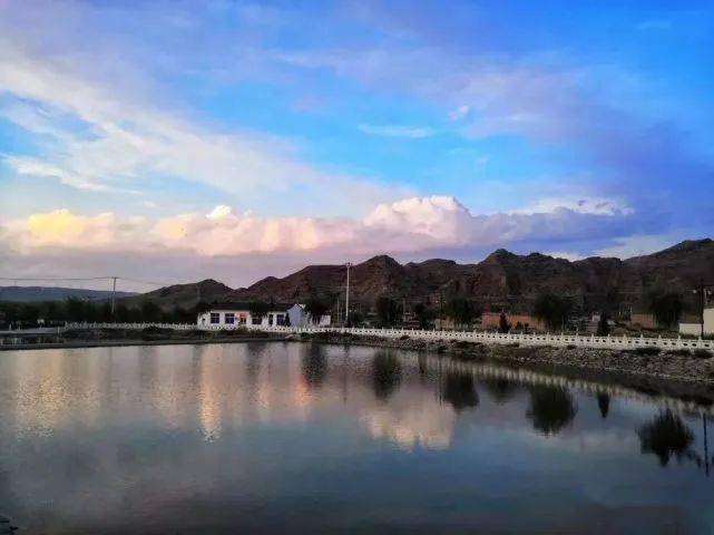 飞渡…这不是某个江南小镇的美景,而是景泰县喜泉镇的大水22村