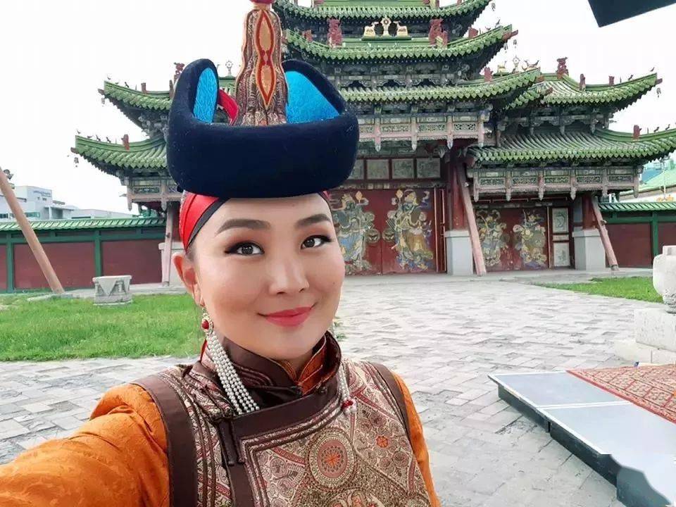 朝伦其木格演唱的这首歌,优美动听