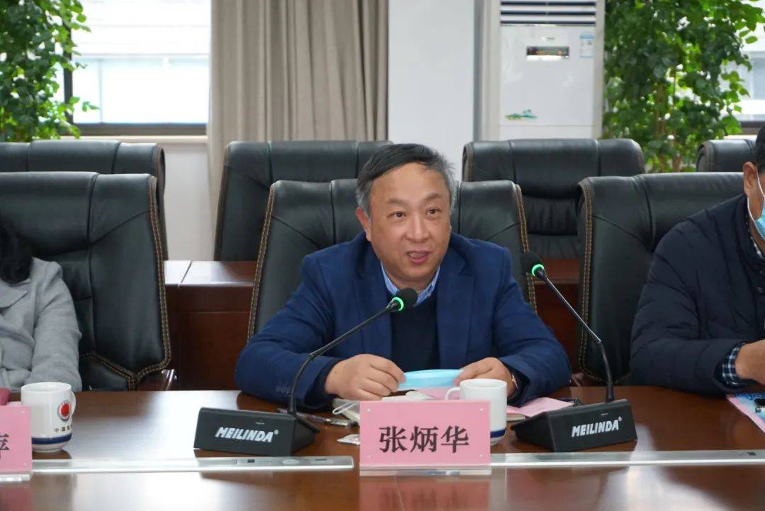 张炳华 市人大常委会副主任市人大常委会副主任张炳华表示:重点青少年